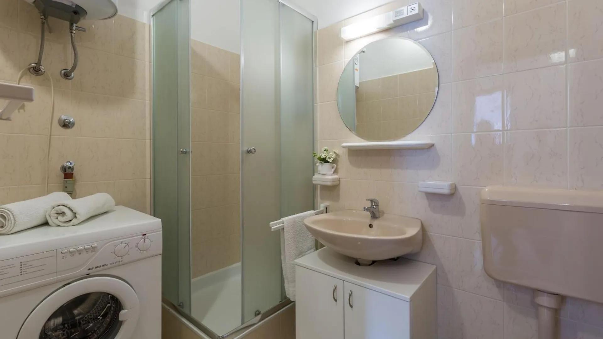 Ferienwohnung Zlata Mit Schoenem Aussblick Porec 0*,  Croatia